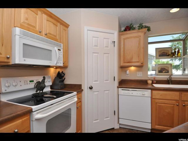 4066 S Lily Dr, Roy, UT 84067 — photo 12