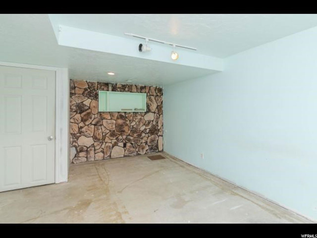 985 E Chatelain S, Ogden, UT 84403 — photo 12