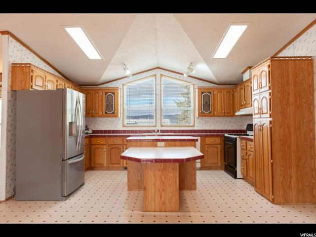 108 Second Ave, Dutch John, UT 84023 — photo 9