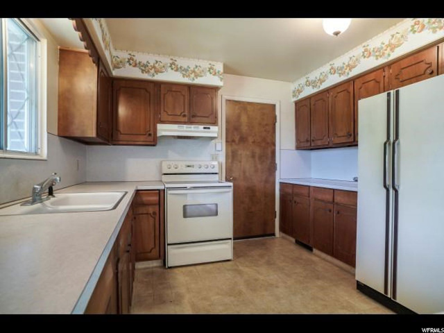 997 Henderson Dr, Ogden, UT 84404 — photo 10