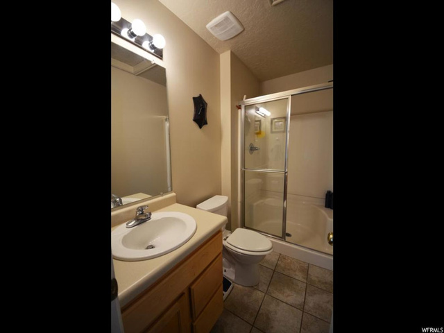 523 S 425 E, Clearfield, UT 84015 — photo 10