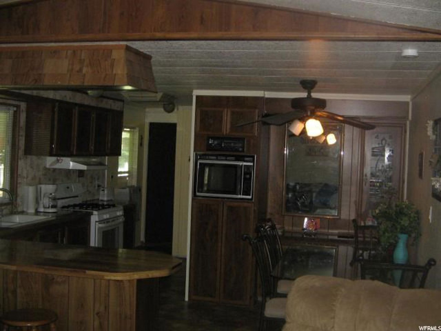 51 E Thompson St, Junction, UT 84740 — photo 7