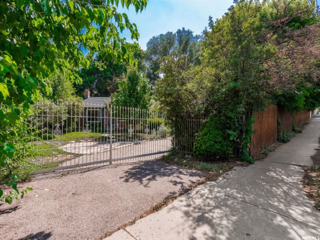450 E 5300 S, Murray, UT 84107 — photo 7