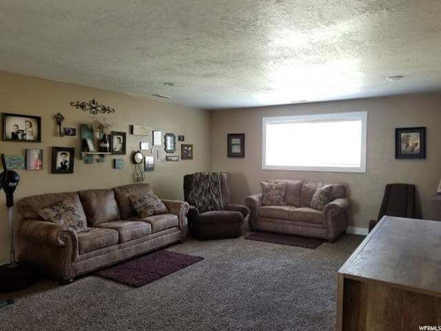 5481 S 6300 W, Hooper, UT 84315 — photo 2