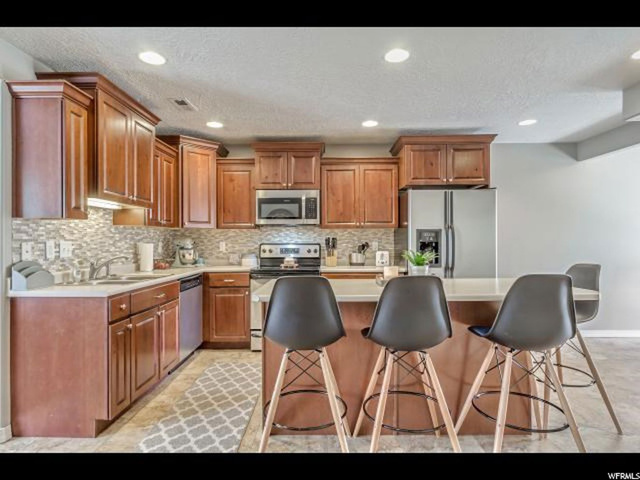1702 N Pages Place Dr, Bountiful, UT 84010 — photo 8