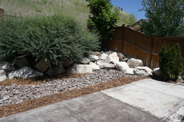 2163 E Bald Eagle Ct, Draper (UT Cnty), UT 84020 — photo 4