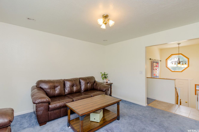 385 E 400 S, Hyrum, UT 84319 — photo 5