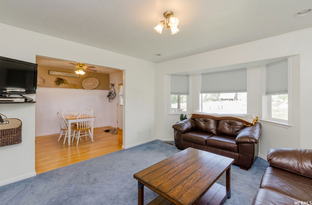 385 E 400 S, Hyrum, UT 84319 — photo 3
