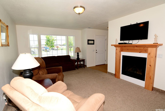 631 W 60 N, Hyrum, UT 84319 — photo 6