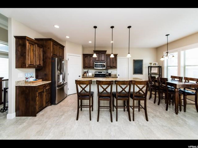 527 S Cardon Ridge Dr, Smithfield, UT 84335 — photo 10