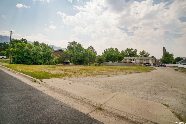 1392 E Gordon Ave, Layton, UT 84040 — photo 2