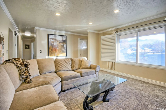 1060 E Fallbrook Way, Sandy, UT 84094 — photo 4