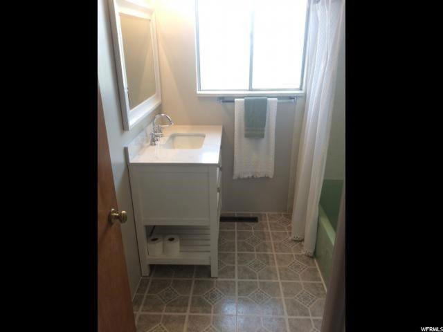 193 W 1075 N, Sunset, UT 84015 — photo 9