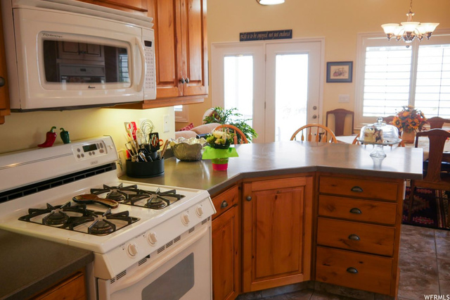 879 E 580 S, Smithfield, UT 84335 — photo 9