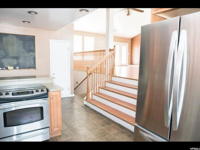 396 E Mountain View Dr S, Sandy, UT 84070 — photo 6