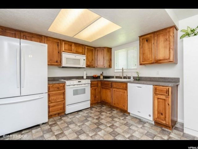 1232 W 2175 N, Clinton, UT 84015 — photo 6