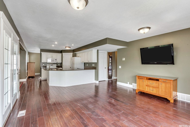 96 E 700 S, Kaysville, UT 84037 — photo 5