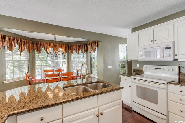 96 E 700 S, Kaysville, UT 84037 — photo 8