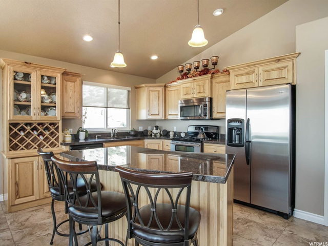 175 N Taylor Ave E, Ogden, UT 84404 — photo 7