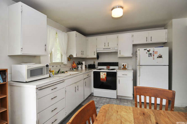 218 E 9585 S, Sandy, UT 84070 — photo 9