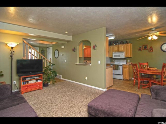 207 E 820 S, Centerville, UT 84014 — photo 4