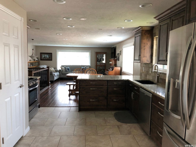843 Dixie Dr, South Ogden, UT 84405 — photo 4