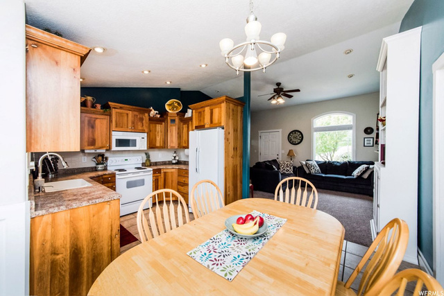 740 S 220 E, Smithfield, UT 84335 — photo 2