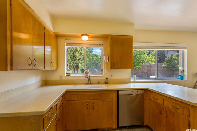 3201 S 75 E, Bountiful, UT 84010 — photo 2
