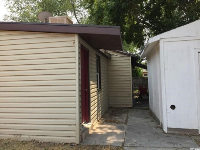 8646 S 60 St E, Sandy, UT 84070 — photo 5
