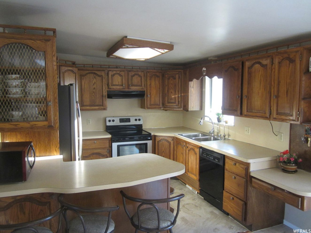 2104 N 300 W, Sunset, UT 84015 — photo 2