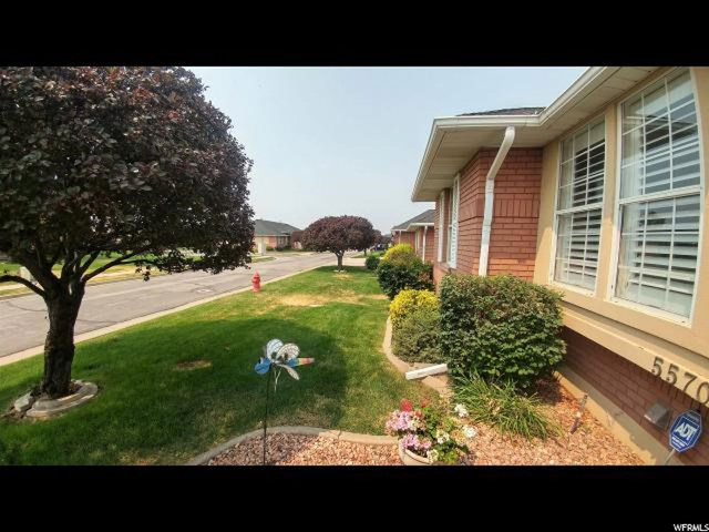 5570 S 600 E, Washington Terrace, UT 84405 — photo 4