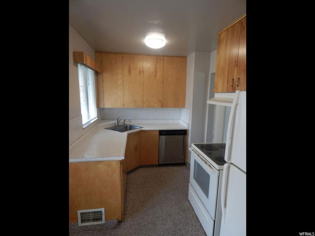 130 S Ross Dr E, Clearfield, UT 84015 — photo 6