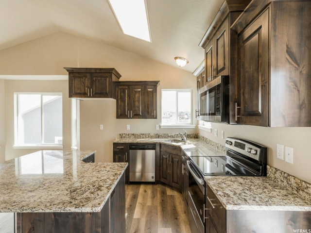 3923 W 5425 S, Roy, UT 84067 — photo 9