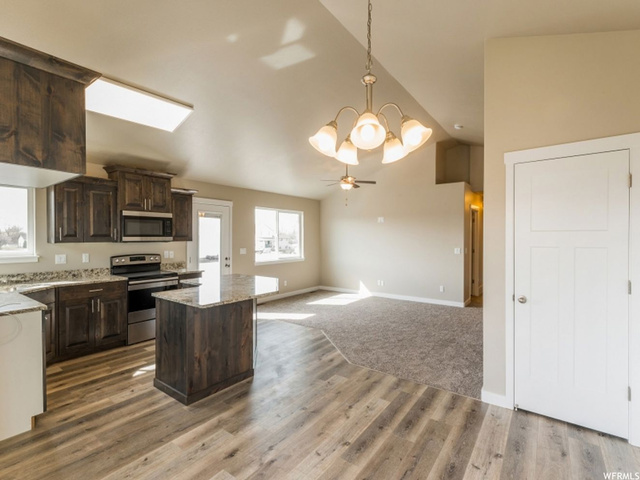 3923 W 5425 S, Roy, UT 84067 — photo 8
