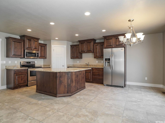 1354 W 1200 S, Clearfield, UT 84015 — photo 7
