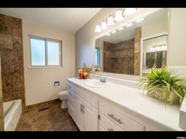 135 S 200 W, Millville, UT 84326 — photo 10
