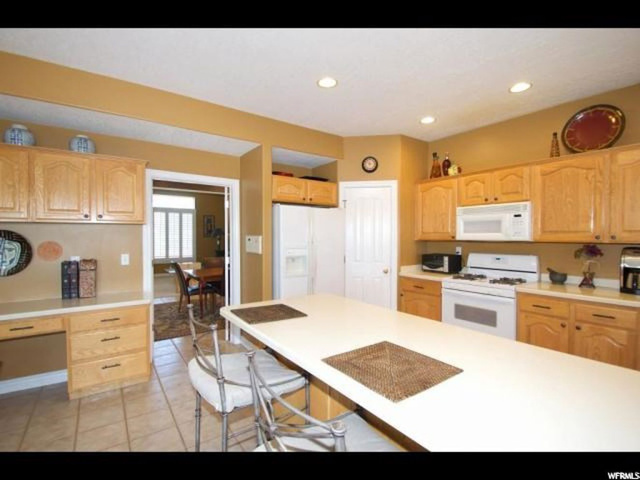 1168 E 2500 N, Layton, UT 84040 — photo 12