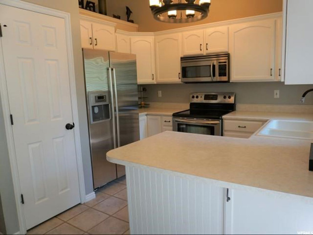 249 W 2000 S, Clearfield, UT 84015 — photo 9