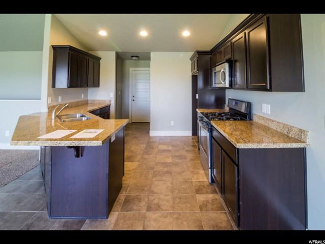 228 S 2850 E, Vernal, UT 84078 — photo 5