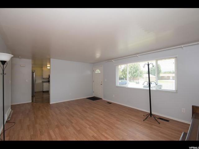 26 W 900 N, Bountiful, UT 84010 — photo 8