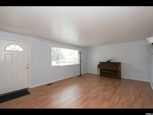 26 W 900 N, Bountiful, UT 84010 — photo 9