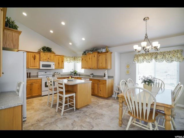 2684 W 2375 N, Clinton, UT 84015 — photo 8