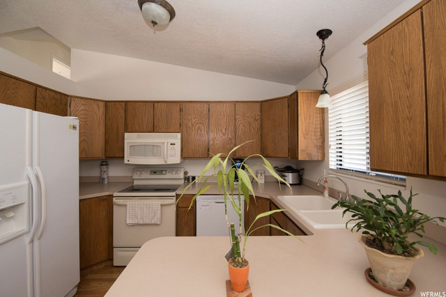 876 S Sunflower Dr, Ogden, UT 84404 — photo 10