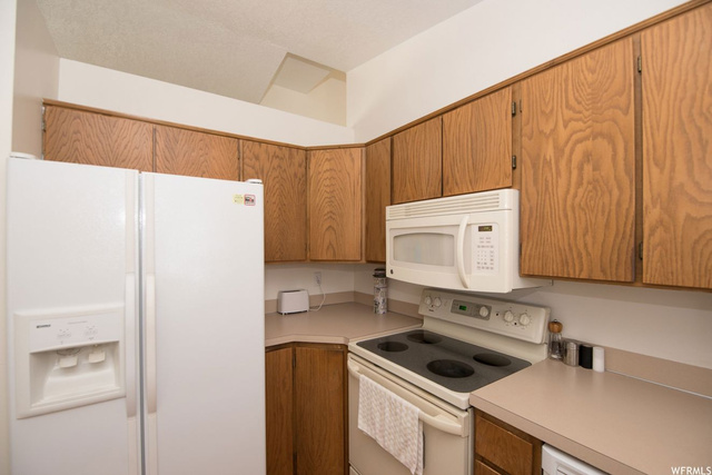 876 S Sunflower Dr, Ogden, UT 84404 — photo 9