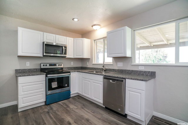 5257 S 2375 W, Roy, UT 84067 — photo 5