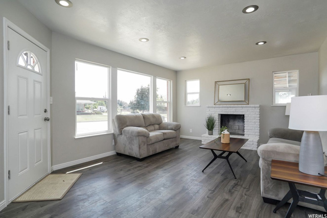 5257 S 2375 W, Roy, UT 84067 — photo 9