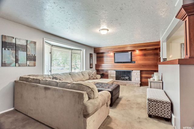 339 E 700 S, River Heights, UT 84321 — photo 2