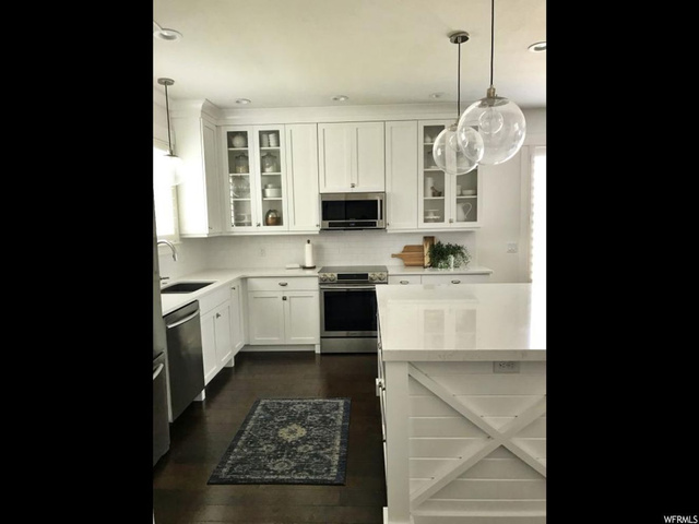 67 W 900 N, Bountiful, UT 84010 — photo 10