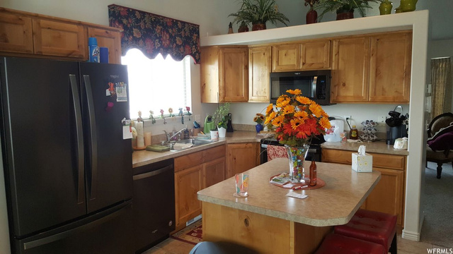 4261 W 4800 S, Roy, UT 84067 — photo 10