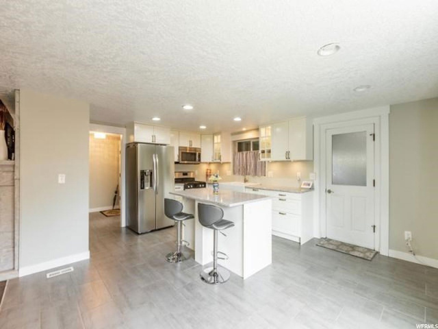 1164 E Hemmingway Dr, Murray, UT 84121 — photo 2